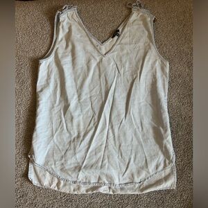 1250 c tank top womens large blue chambray casual‎ v neck flowy travel summer